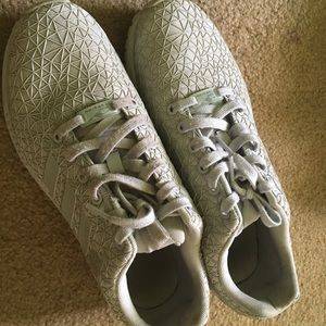 Adidas torsion shoes